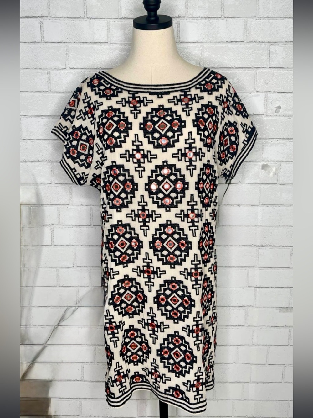 Alice + Olivia Embroidered Tunic Dress In Cream Black and Tangerine
